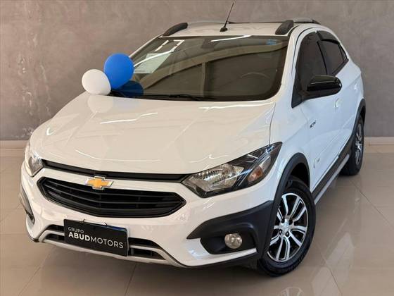 CHEVROLET ONIX 1.4 MPFI ACTIV 8V FLEX 4P MANUAL CHEVROLET ONIX 1.4 MPFI ACTIV 8V FLEX 4P MANUAL